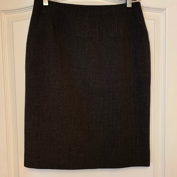 Grey Pencil skirt 4 - Picture 4 of 5